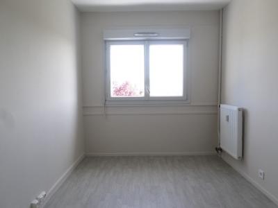For rent Saint-julien-du-sault 5 rooms 89 m2 Yonne (89330) photo 4