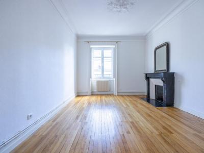 For sale Nantes 4 rooms 100 m2 Loire atlantique (44000) photo 4