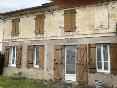 For sale Comps 5 rooms 133 m2 Gironde (33710) photo 0