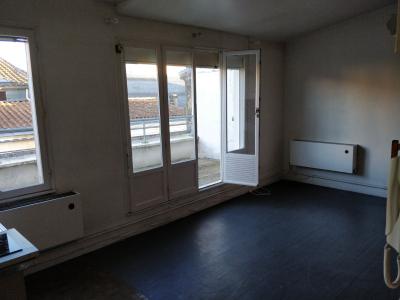 For rent Bordeaux 3 rooms 47 m2 Gironde (33000) photo 0