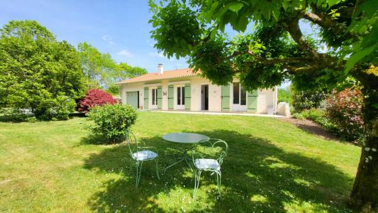 For sale Mussidan 4 rooms 95 m2 Dordogne (24400) photo 0