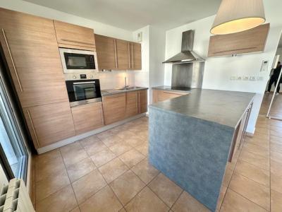 Louer Appartement Lyon-3eme-arrondissement 1370 euros