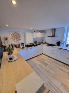 For sale Roncq 9 rooms 200 m2 Nord (59223) photo 1