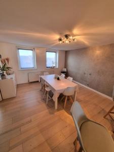 For sale Roncq 9 rooms 200 m2 Nord (59223) photo 3