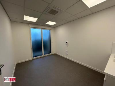 Louer Commerce Isle-adam 10206 euros