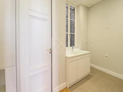 For sale Lyon-2eme-arrondissement 2 rooms 41 m2 Rhone (69002) photo 3