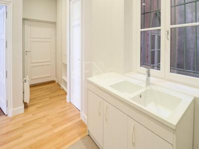 For sale Lyon-2eme-arrondissement 2 rooms 41 m2 Rhone (69002) photo 4