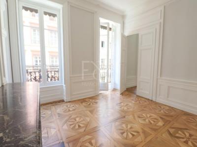 For sale Lyon-2eme-arrondissement 3 rooms 69 m2 Rhone (69002) photo 4