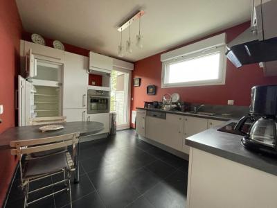 For sale Bondues 4 rooms 121 m2 Nord (59910) photo 3