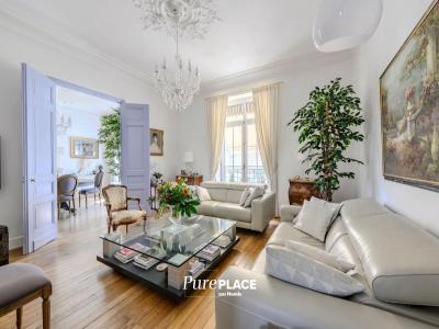 Acheter Appartement 169 m2 Nimes