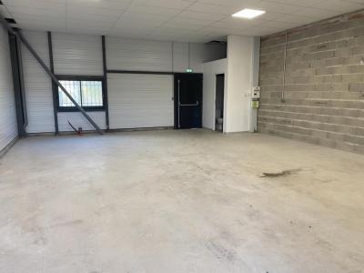 Annonce Location Local commercial Izon 33