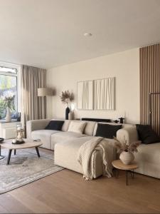 For sale PAVILLONNAIRE 3 rooms 64 m2 Rhone (69700) photo 2