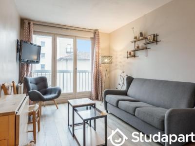 For rent Lyon-8eme-arrondissement 2 rooms 40 m2 Rhone (69008) photo 0