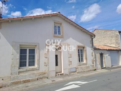 For sale Surgeres 4 rooms 90 m2 Charente maritime (17700) photo 0