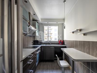 Acheter Appartement 97 m2 Courbevoie