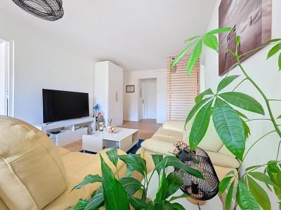 For sale Saint-priest 4 rooms 72 m2 Rhone (69800) photo 4