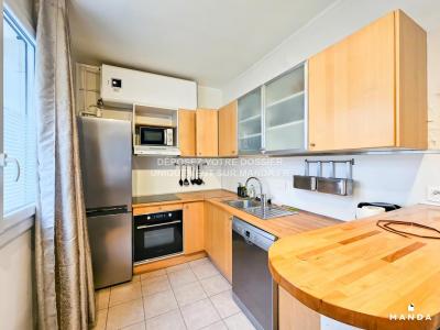 Louer Appartement 55 m2 Paris-19eme-arrondissement