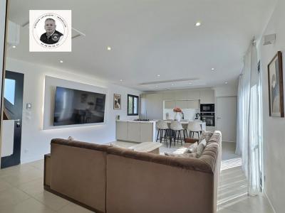 For sale Vidauban 4 rooms 85 m2 Var (83550) photo 2