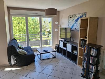 Acheter Appartement Meyzieu 244000 euros