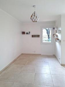 For sale Beaurecueil AIX-EN-PROVENCE 5 rooms 123 m2 Bouches du Rhone (13100) photo 3
