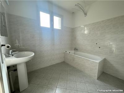 For sale Sainte-luce-sur-loire 6 rooms 120 m2 Loire atlantique (44980) photo 4