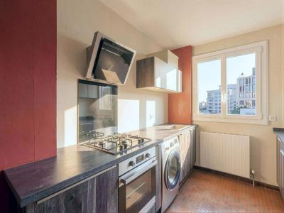 For sale Lyon-8eme-arrondissement 4 rooms 80 m2 Rhone (69008) photo 4