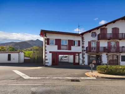 For sale Saint-etienne-de-baigorry 5 rooms 110 m2 Pyrenees atlantiques (64430) photo 0
