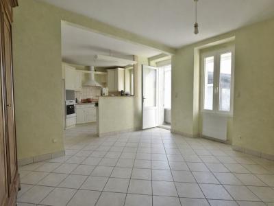 For sale CENTRE BOURG 7 rooms 101 m2 Maine et loire (49280) photo 2