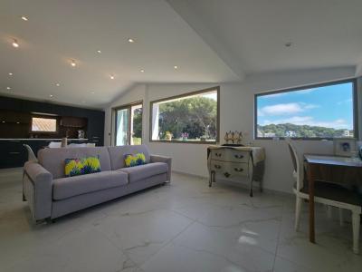 For sale Sanary-sur-mer 7 rooms 119 m2 Var (83110) photo 4