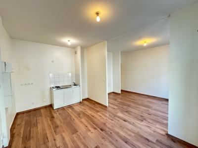 For rent Lyon-7eme-arrondissement 1 room 30 m2 Rhone (69007) photo 0