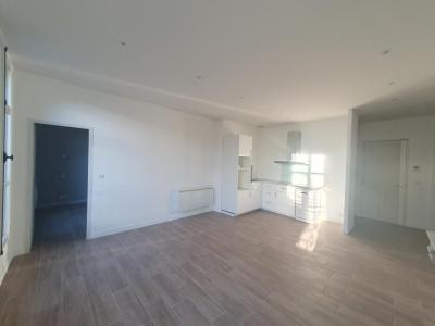 Louer Appartement 61 m2 Marseille-2eme-arrondissement