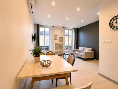 Louer Appartement Marseille-6eme-arrondissement Bouches du Rhone