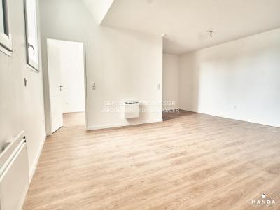 For rent Reims 2 rooms 50 m2 Marne (51100) photo 0