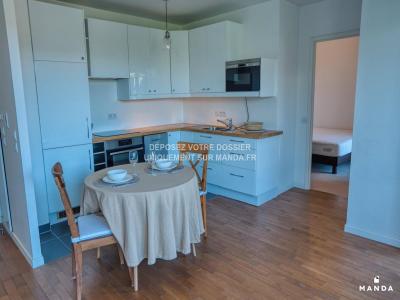 For rent Issy-les-moulineaux 2 rooms 43 m2 Hauts de Seine (92130) photo 4