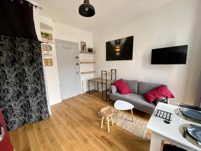 For rent Bordeaux 2 rooms 24 m2 Gironde (33000) photo 0