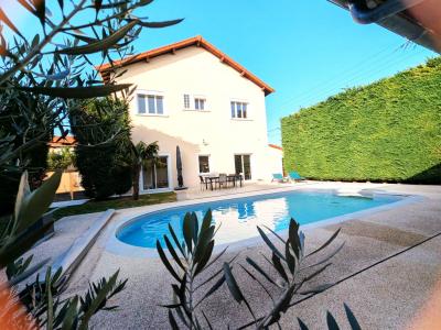 For sale RESIDENTIEL 8 rooms 200 m2 Loire (42153) photo 0