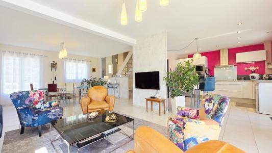 Acheter Maison 201 m2 Saint-doulchard