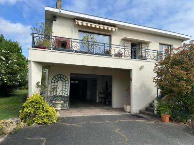 For sale Villenave-d'ornon 8 rooms 143 m2 Gironde (33140) photo 0