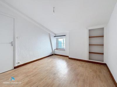 For sale Clermont-ferrand 3 rooms 49 m2 Puy de dome (63000) photo 3