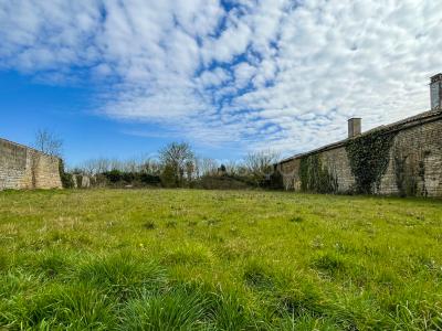 For sale Chef-boutonne 856 m2 Deux sevres (79110) photo 0