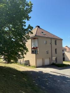 For rent Saint-benoit-du-sault 3 rooms 64 m2 Indre (36170) photo 0