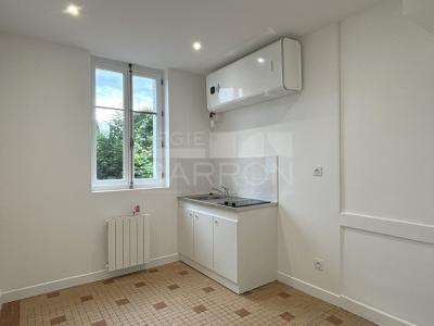 Louer Appartement Lyon-3eme-arrondissement 740 euros