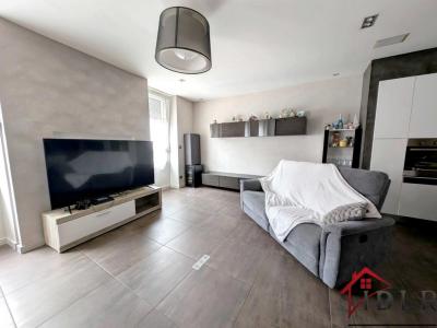 For sale Oyonnax 6 rooms 146 m2 Ain (01100) photo 0
