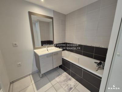 Louer Appartement 44 m2 Lyon-8eme-arrondissement