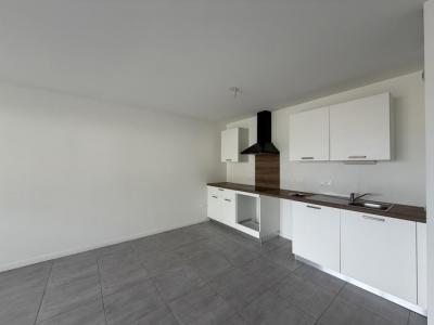 Louer Appartement Villenave-d'ornon 770 euros
