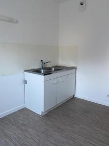 For rent Moulins 3 rooms 71 m2 Allier (03000) photo 4