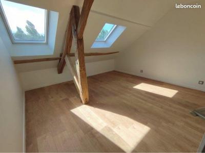 Louer Appartement 62 m2 Bauge