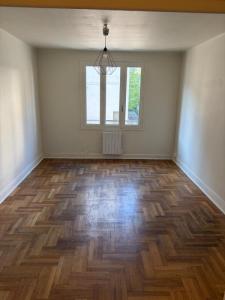 For rent Villeurbanne 2 rooms 58 m2 Rhone (69100) photo 2