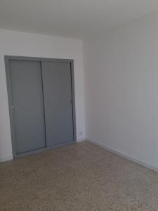 Louer Appartement  661 euros