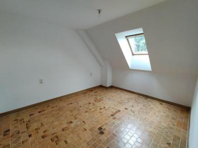 For rent 6 rooms 125 m2 Mayenne (53700) photo 3